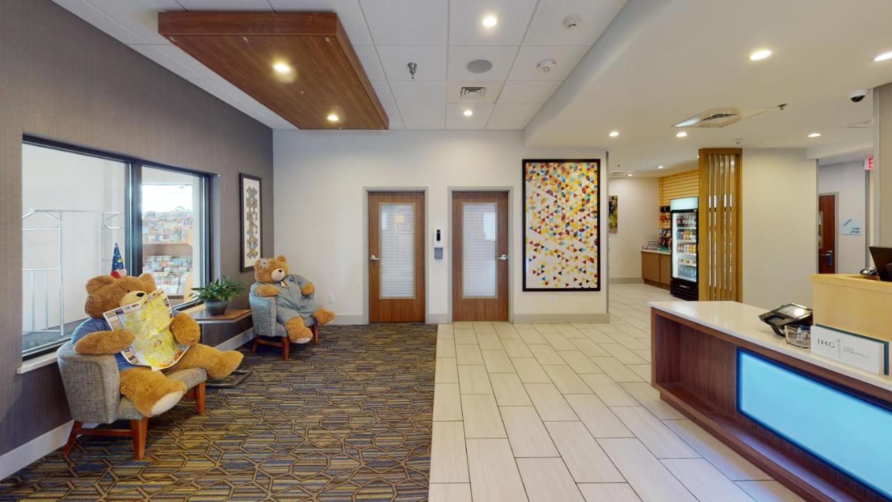 Holiday Inn Express South Burlington By Ihg Exterior foto